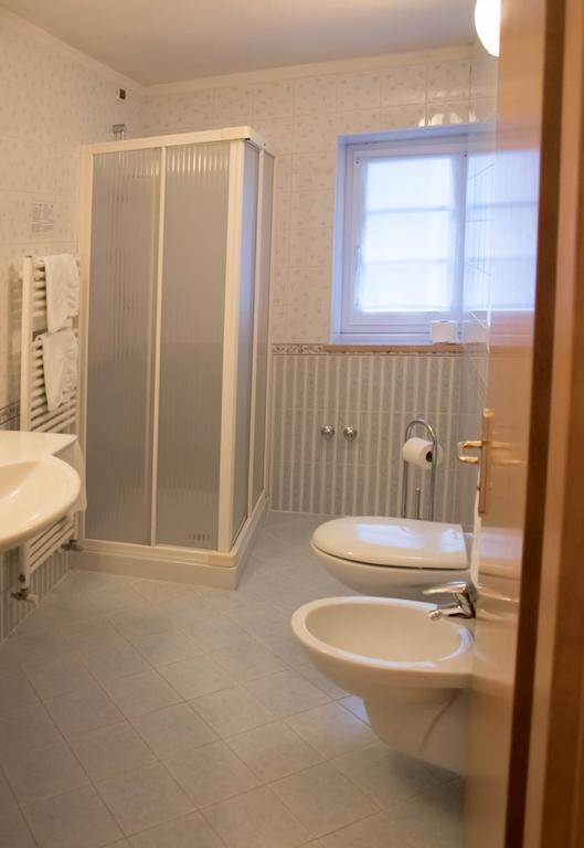 Hotel Garnì Nès Crépes Pozza di Fassa Chambre photo