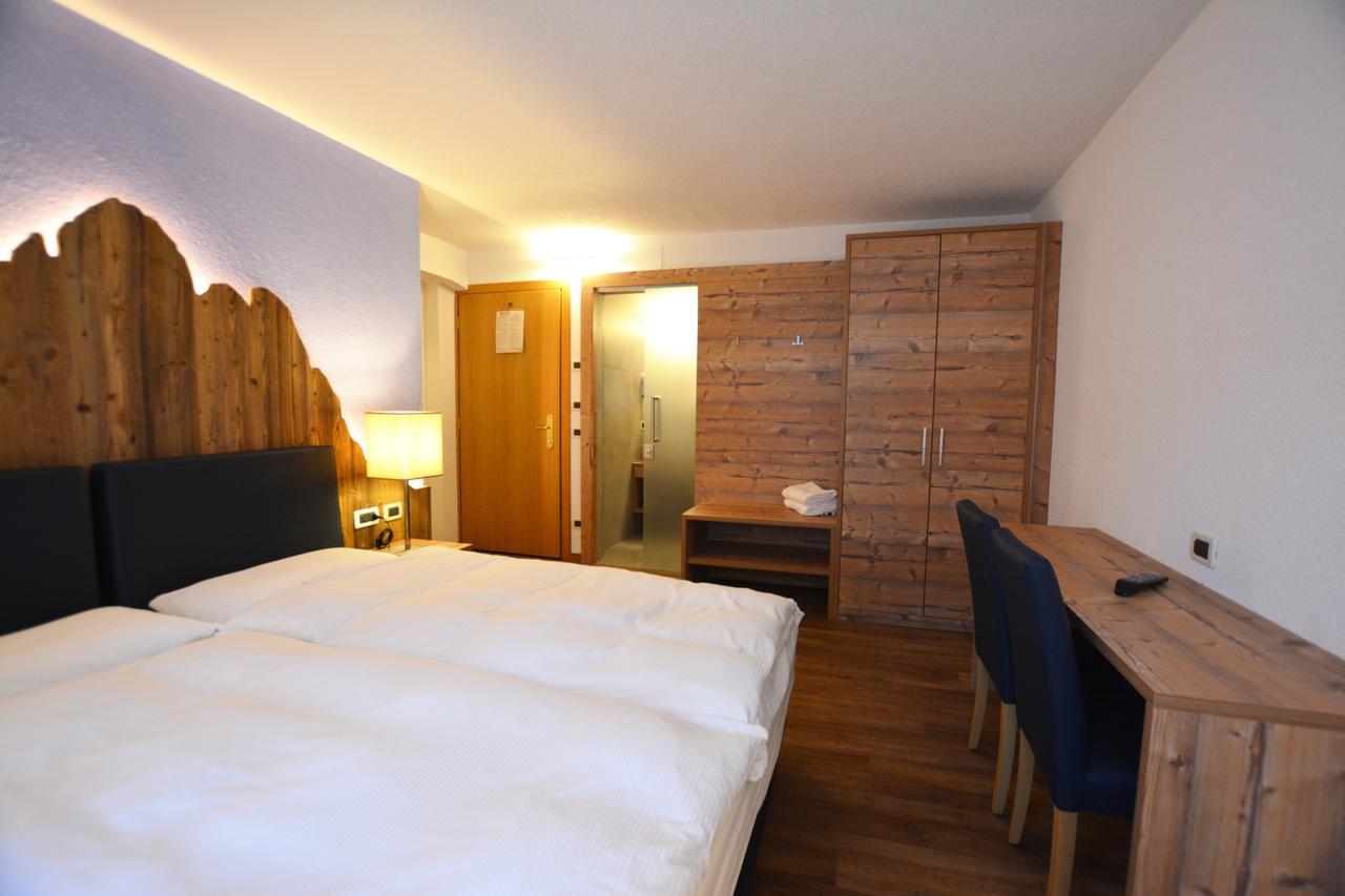 Hotel Garnì Nès Crépes Pozza di Fassa Extérieur photo