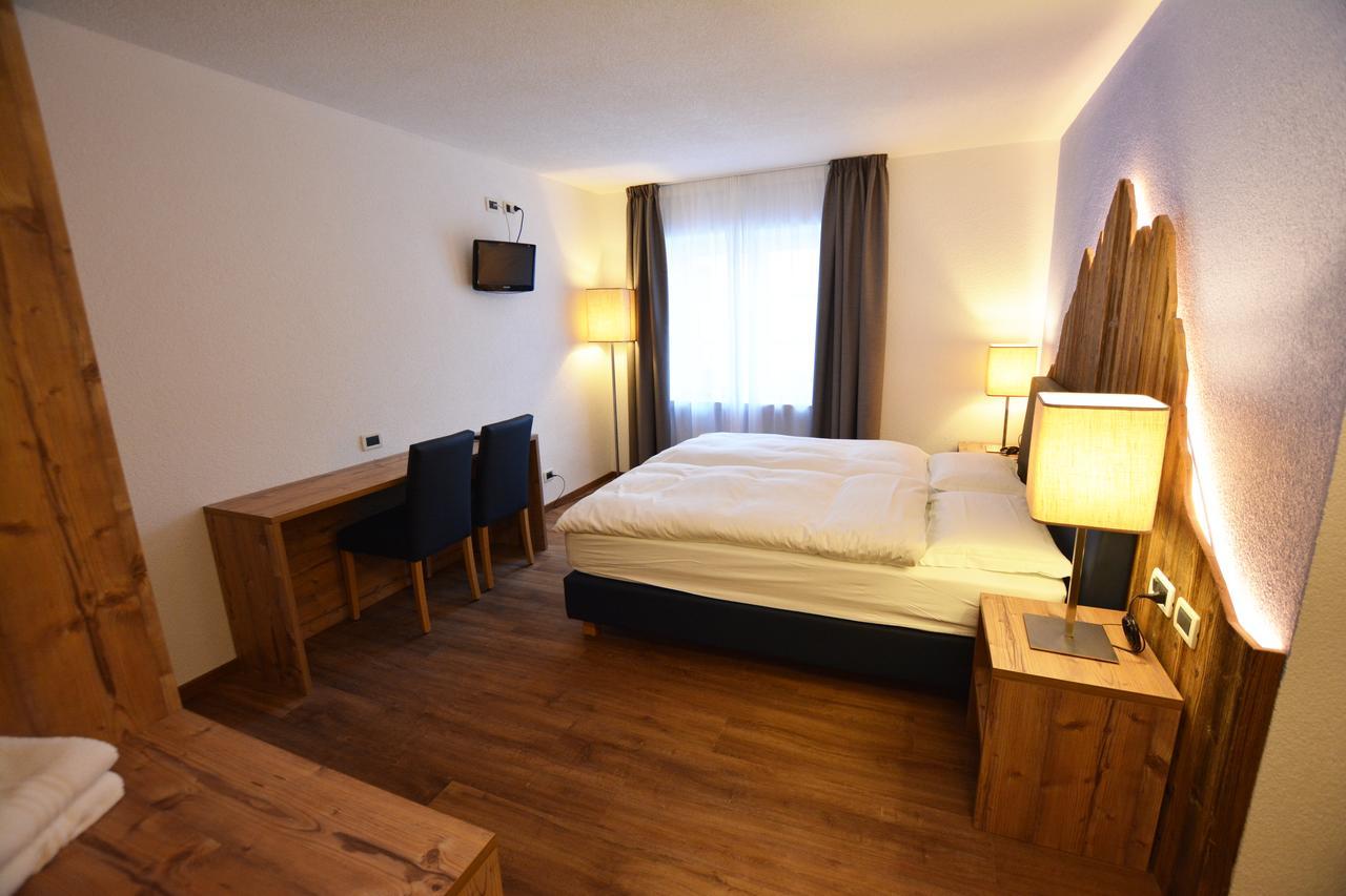 Hotel Garnì Nès Crépes Pozza di Fassa Extérieur photo